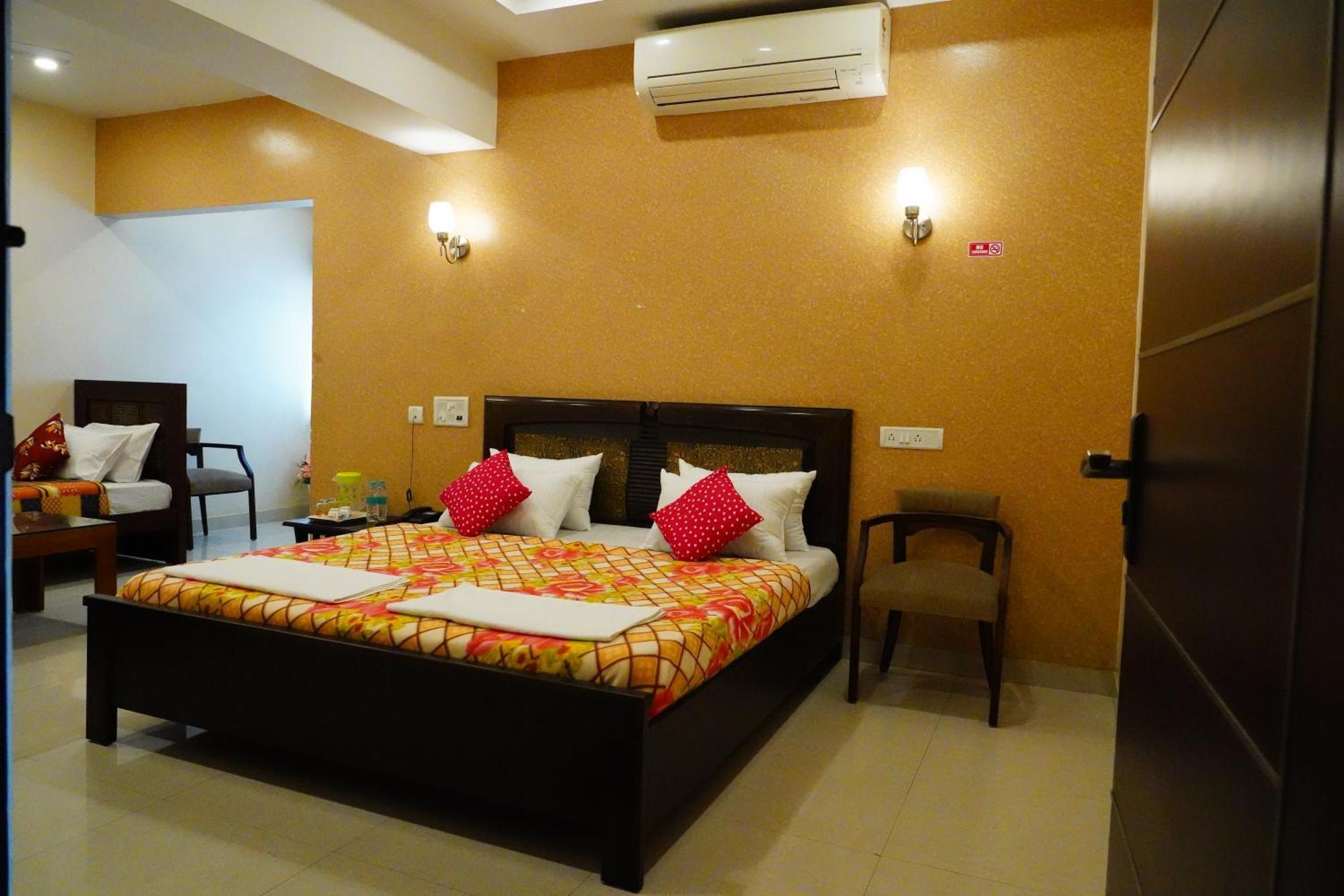Vinayagam Residency Hotel Arcot ภายนอก รูปภาพ
